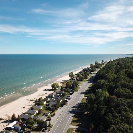 Beach Club Of Oscoda - The Lakeshore Cottage מראה חיצוני תמונה