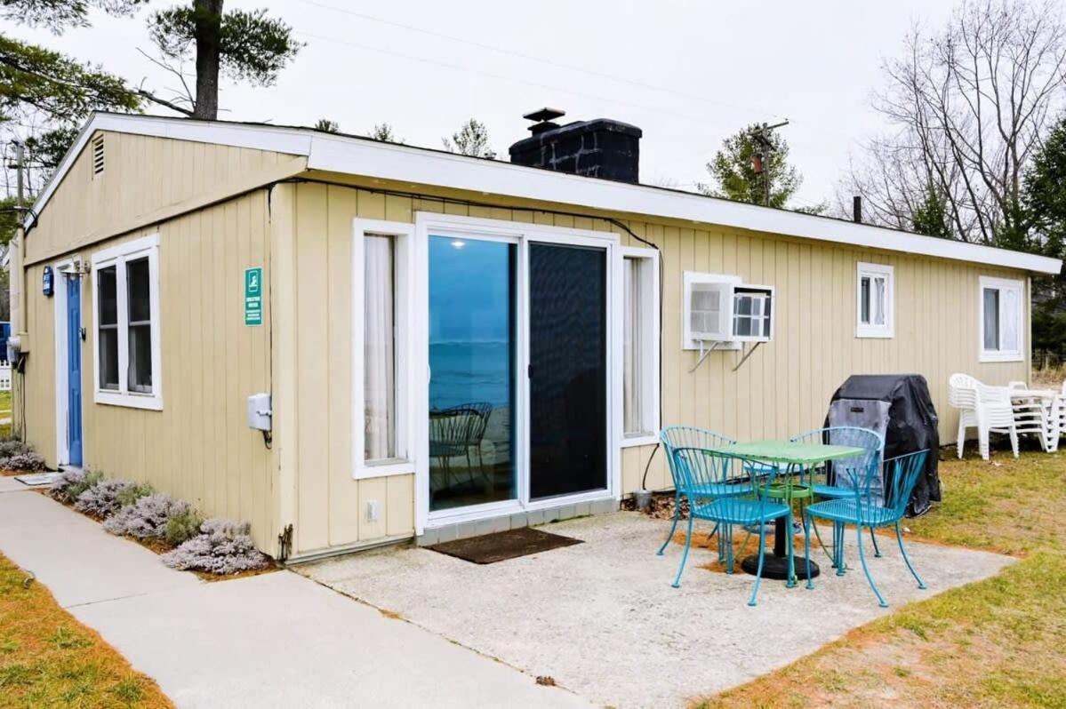 Beach Club Of Oscoda - The Lakeshore Cottage מראה חיצוני תמונה