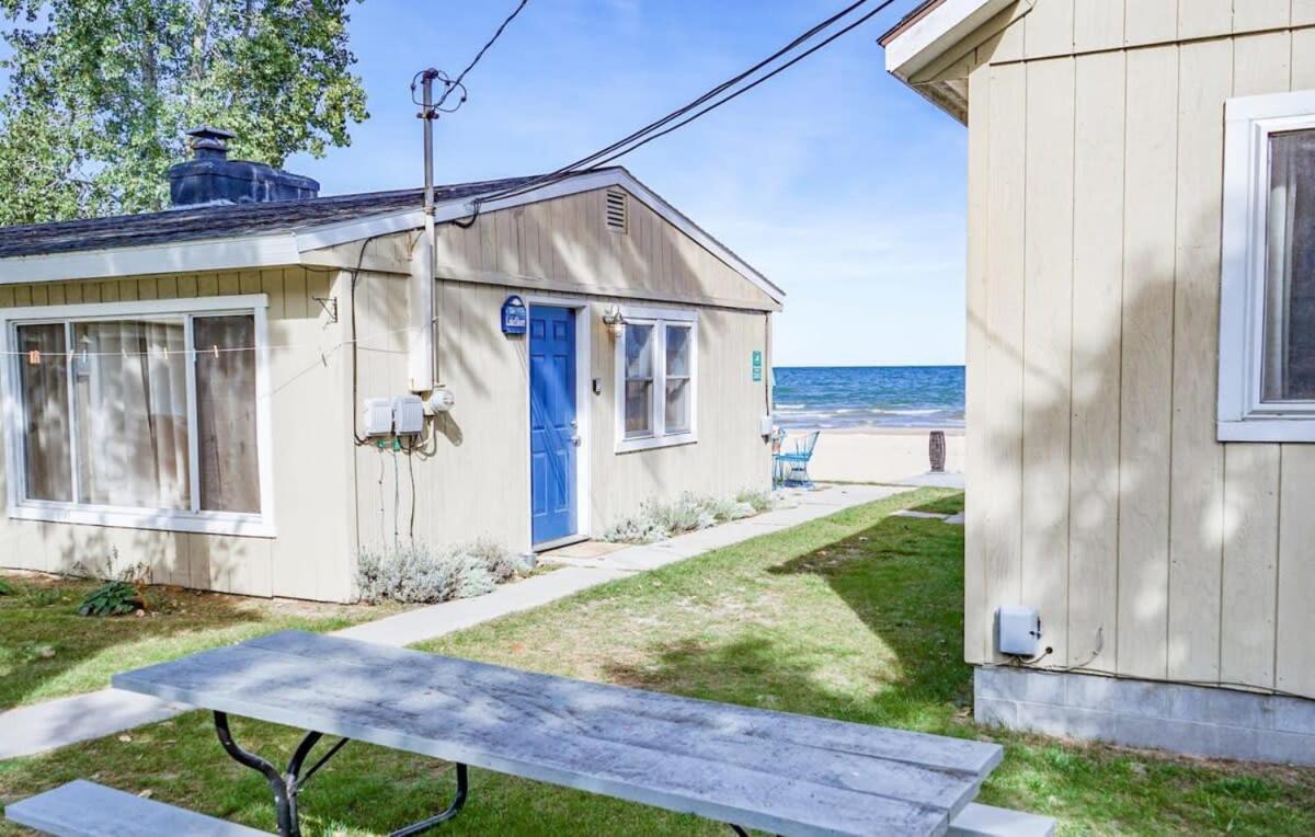 Beach Club Of Oscoda - The Lakeshore Cottage מראה חיצוני תמונה