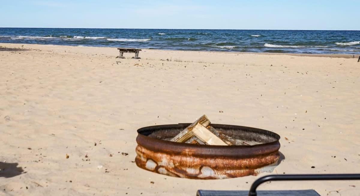 Beach Club Of Oscoda - The Lakeshore Cottage מראה חיצוני תמונה
