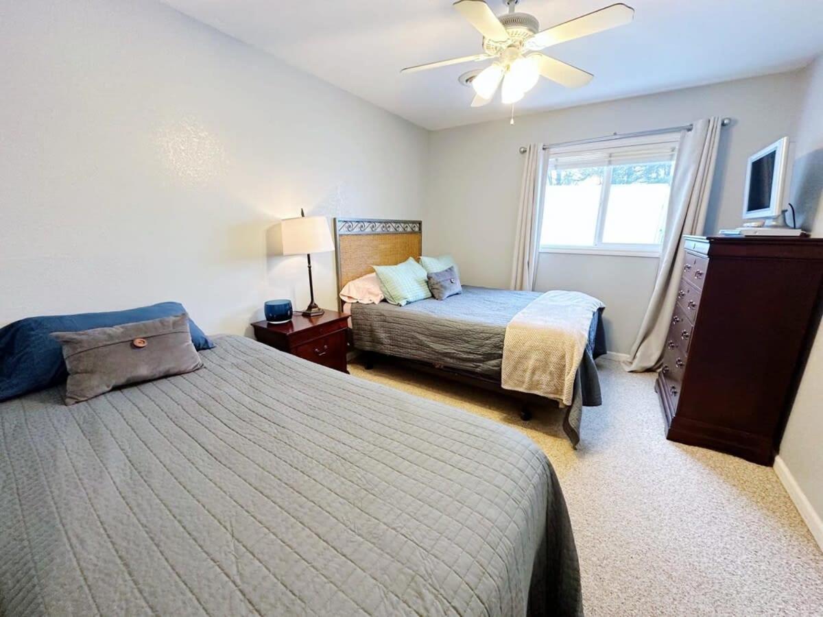 Beach Club Of Oscoda - The Lakeshore Cottage מראה חיצוני תמונה